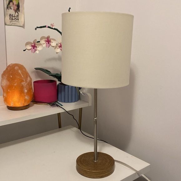 Lamp - Picture 2 of 3